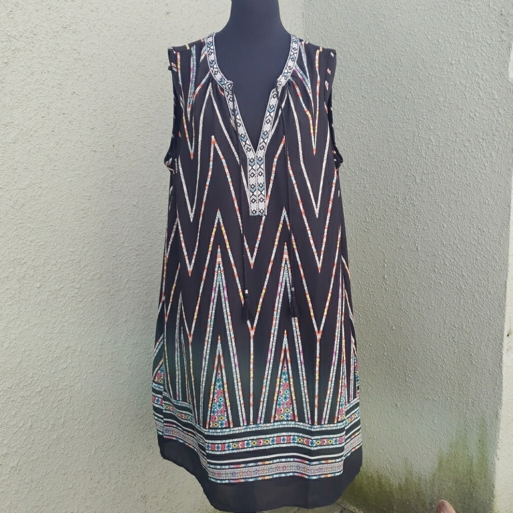 DR2 Sleeveless Open Neck Dress Plus